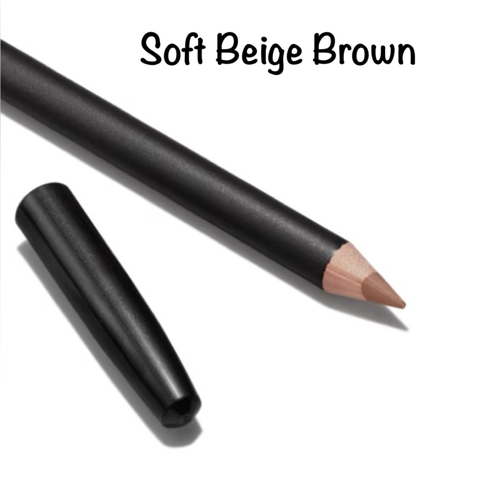 LAST ✏️ OAK a MAC LIP PENCIL. ** NEW IN THE BOX. RETAIL $25.